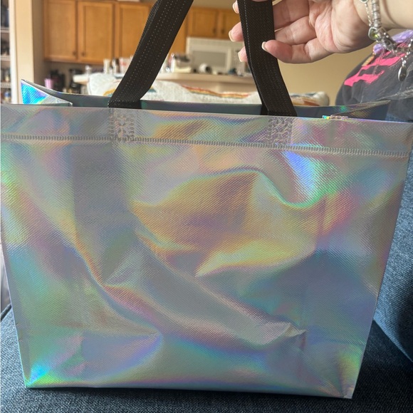 BUNDLE OF FIVE 13”x11” Iridescent Tote Bags BRAND NEW - Picture 3 of 10